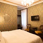 Flora - By Romanelli Family 3*