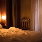 Hotel Flora - By Romanelli Family