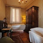 Flora - By Romanelli Family Szálloda 3*