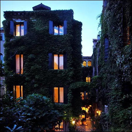 Hotel Flora Venecia