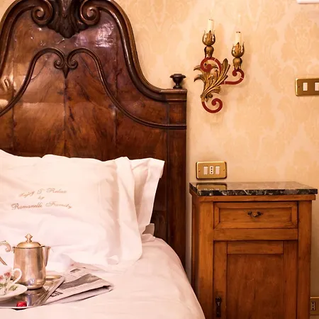 Flora Hotel Venecia
