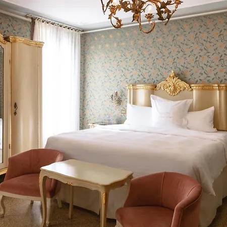 Hotel Flora - By Romanelli Family Venetië