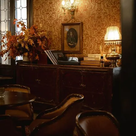 Flora - By Romanelli Family