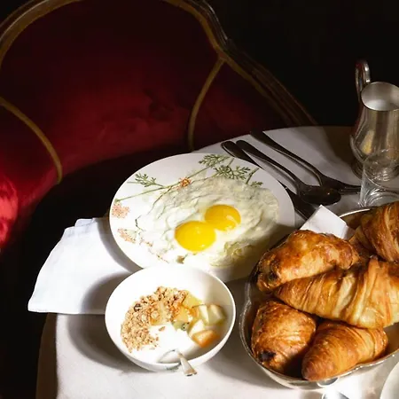 Flora - By Romanelli Family 酒店 3*