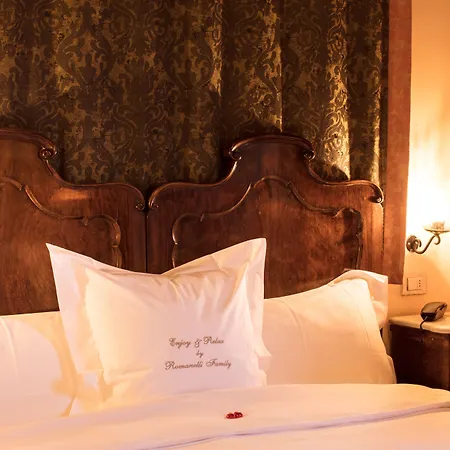 Flora - By Romanelli Family