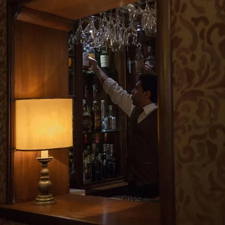 Flora - By Romanelli Family 威尼斯