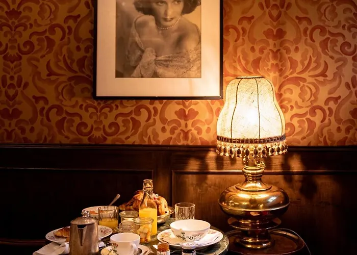 Flora - By Romanelli Family 3*