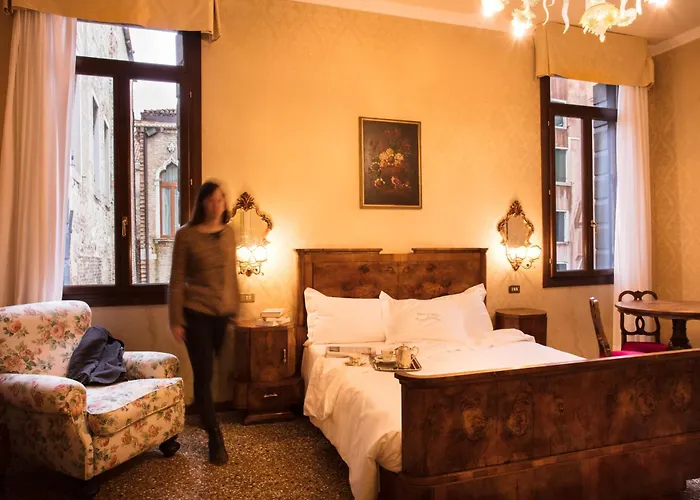 Flora - By Romanelli Family Hotel