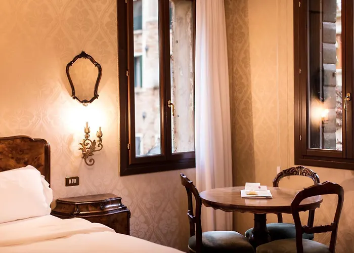 Flora - By Romanelli Family Hotel Venetië