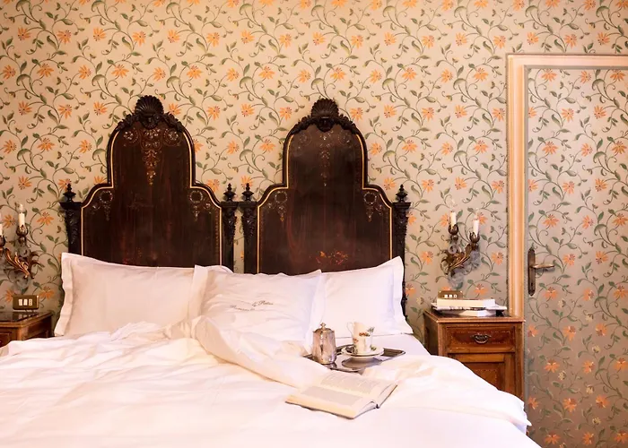 Flora - By Romanelli Family 3*