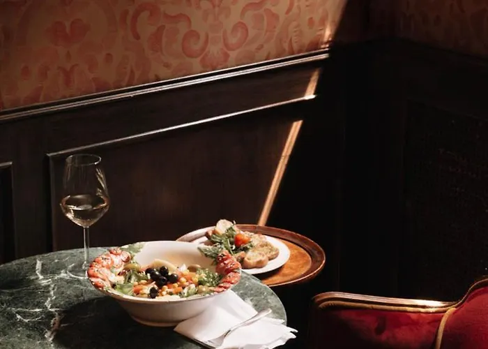 Flora - By Romanelli Family 3* Venetië