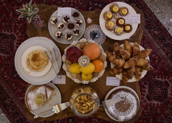 Hotel Flora - By Romanelli Family