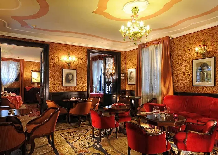 Hotel Flora - By Romanelli Family 3*