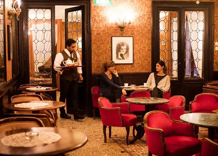 Hotel Flora - By Romanelli Family 3*