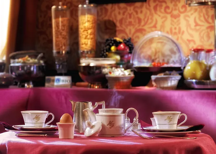 Flora - By Romanelli Family Venedig