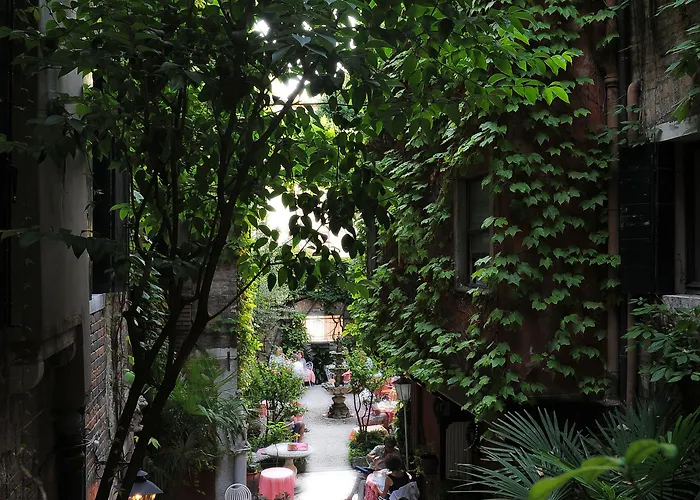 Hotell Flora - By Romanelli Family Venedig